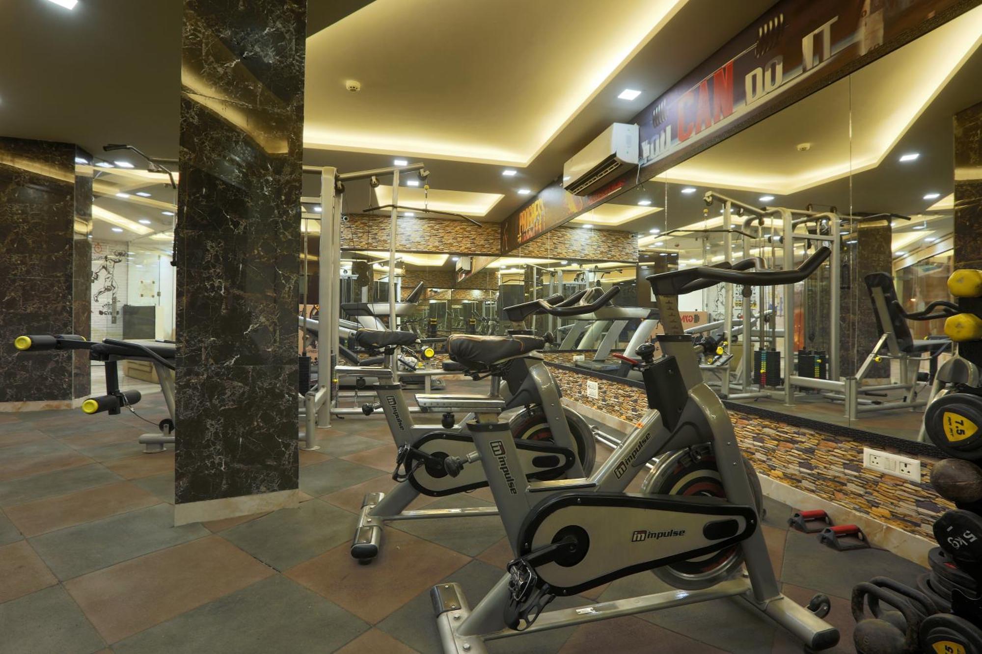 Hotel Prithvi-Raj Near Delhi Airport New Delhi Bagian luar foto