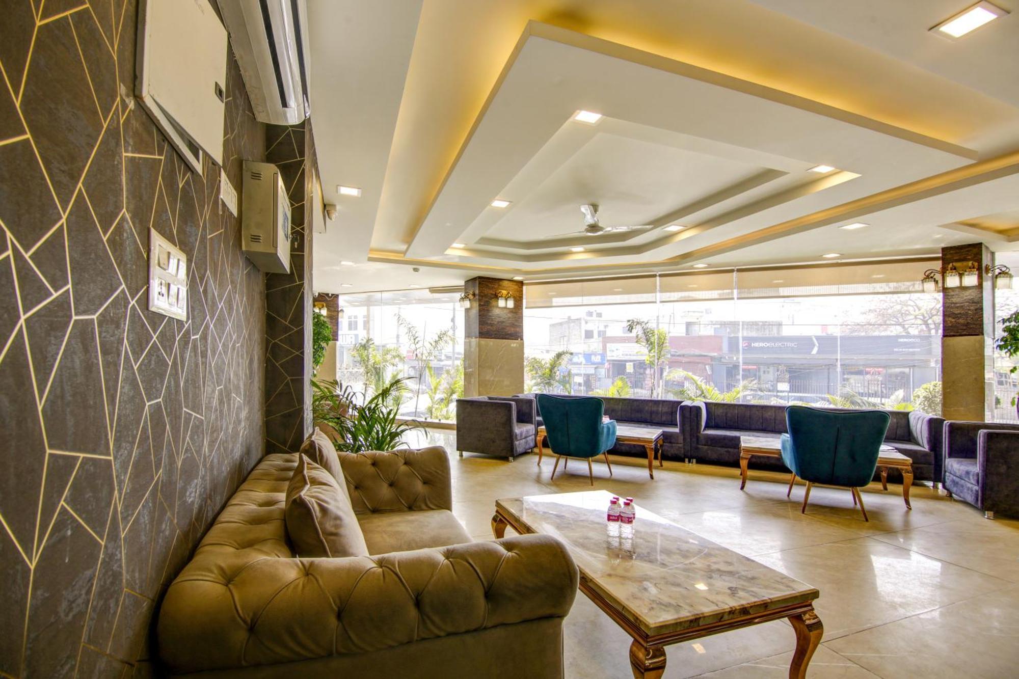 Hotel Prithvi-Raj Near Delhi Airport New Delhi Bagian luar foto