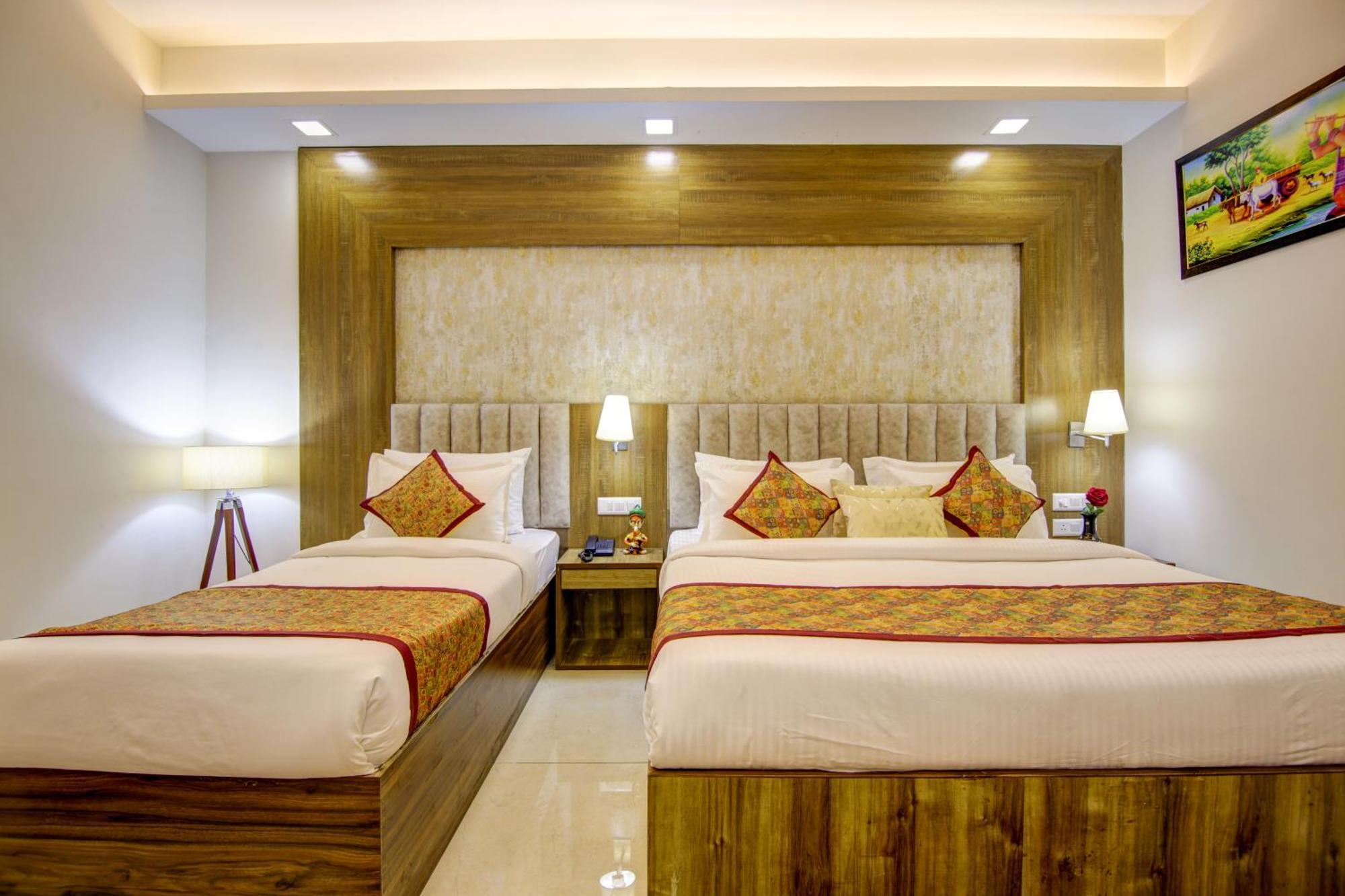 Hotel Prithvi-Raj Near Delhi Airport New Delhi Bagian luar foto