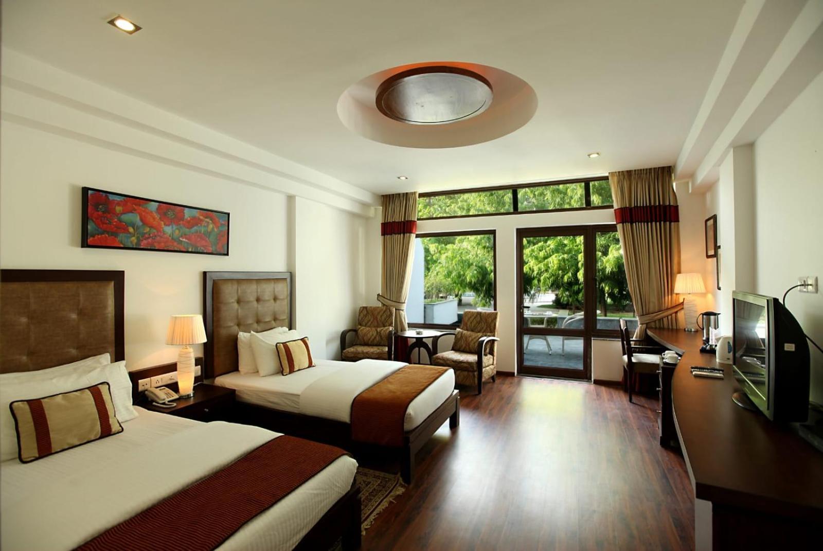 Hotel Prithvi-Raj Near Delhi Airport New Delhi Bagian luar foto