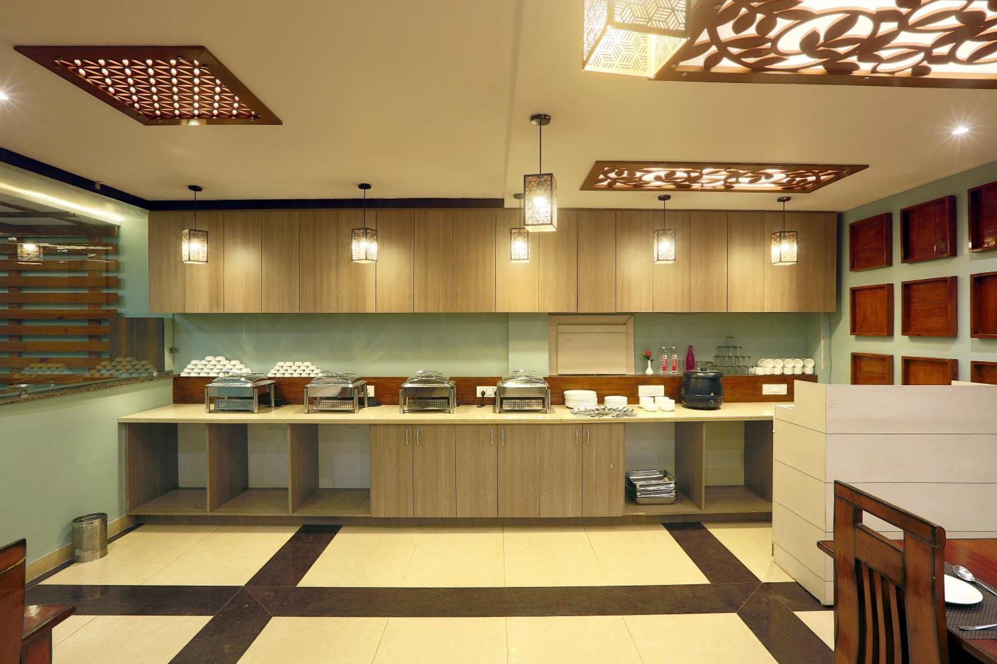 Hotel Prithvi-Raj Near Delhi Airport New Delhi Bagian luar foto